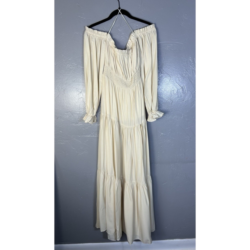 Women's Mable Off The Shoulder Maxi Dress Cream Size M Renaissance Romantic